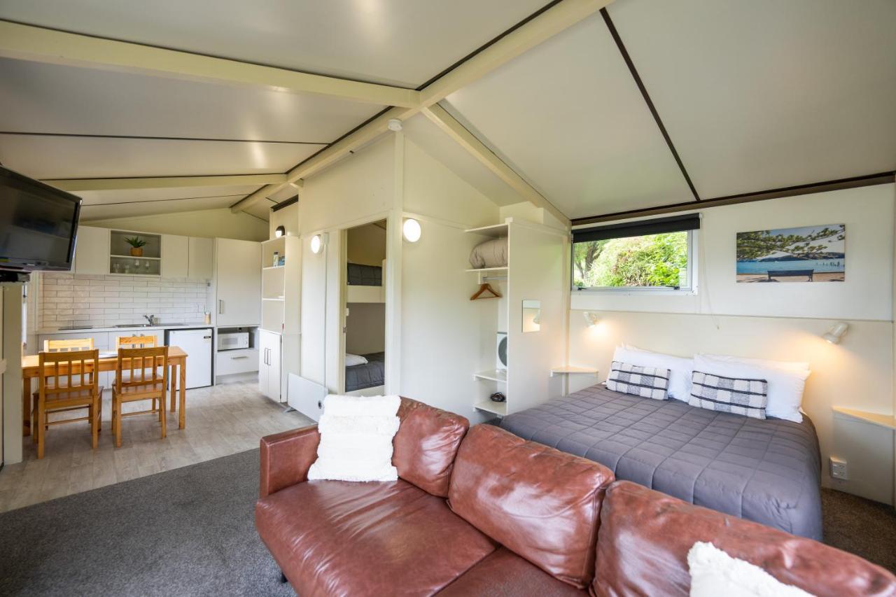 Akaroa Top 10 Holiday Park Extérieur photo